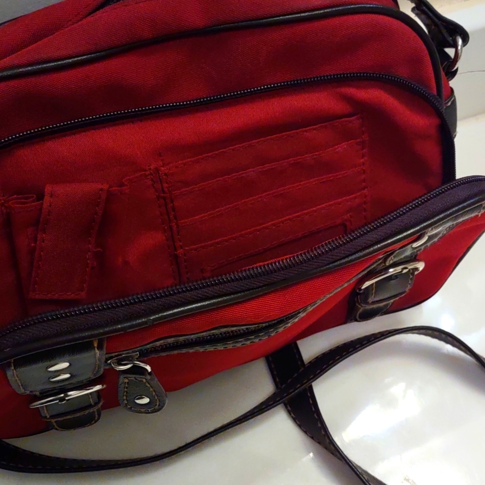 Purse - Picture 2 of 3